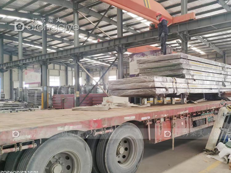 ɽ���¹ź�܇ͤ�l(f��)؛�����D��