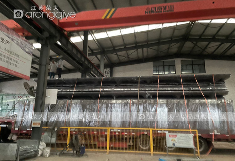 陜西智能公交站臺發(fā)貨圖二