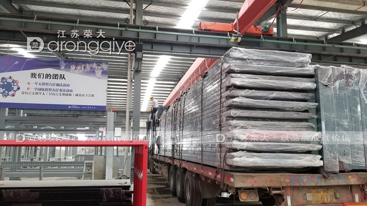 河南智能公交站臺(tái)發(fā)貨圖三